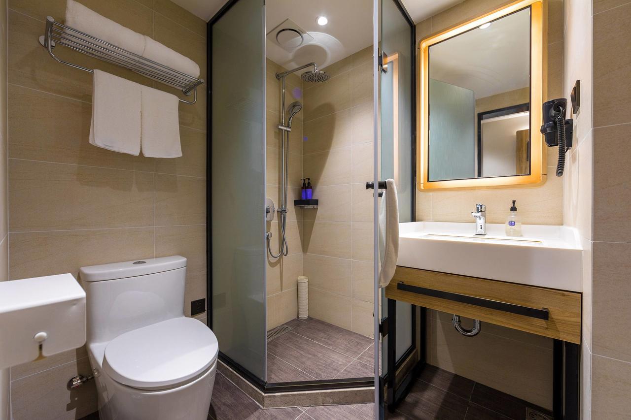 Hanting Hotel Shanghai North Bund Hailun Road Exterior photo